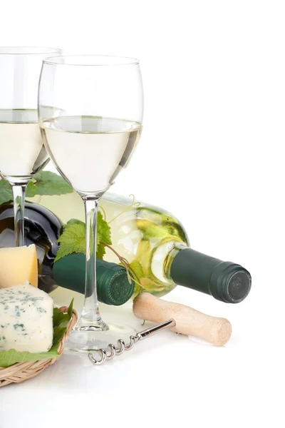 Bílé víno, sýr a hroznů — Stock fotografie