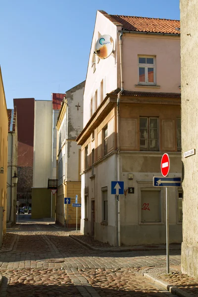 Старая улица Клайпеды, Литва — стоковое фото