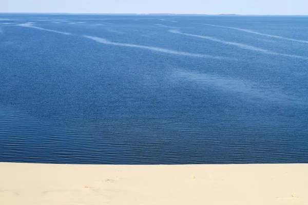Fondo de arena del desierto de una duna de saliva curónica — Foto de Stock
