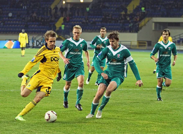 FC Metalist Harkova vs FC Obolon Kiova jalkapallo-ottelu — kuvapankkivalokuva