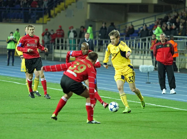メタリスト ハリコフ vs metalurh zaporizhya サッカーの試合 — ストック写真
