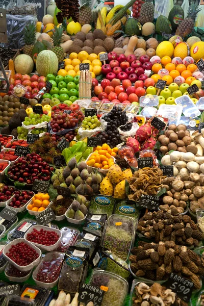 La Boqueria market in Barcelona - Spain — Stock Photo, Image