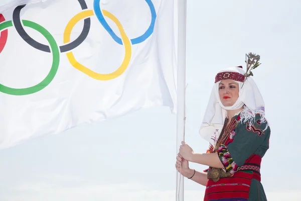 テッサロニキはオリンピックの聖火を歓迎します。 — ストック写真