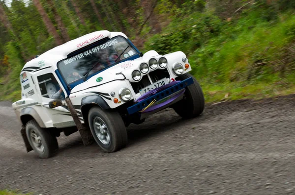 Land Rover Tomcat ралі — стокове фото