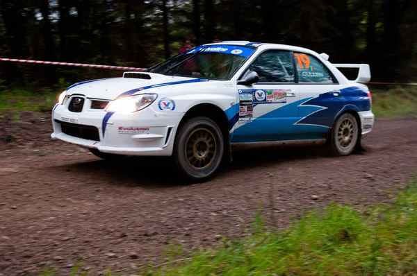 S. Cullen kjører Subaru Impreza – stockfoto