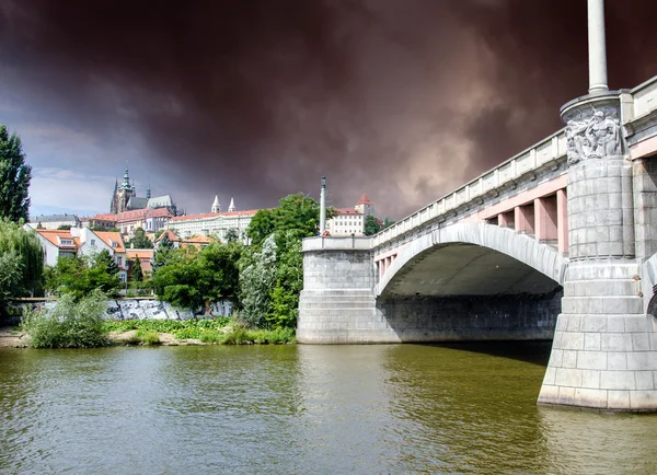 Eski köprünün Prag, Çek Cumhuriyeti — Stok fotoğraf