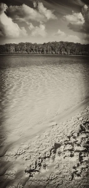 Sjön former inuti fraser island, queensland — Stockfoto