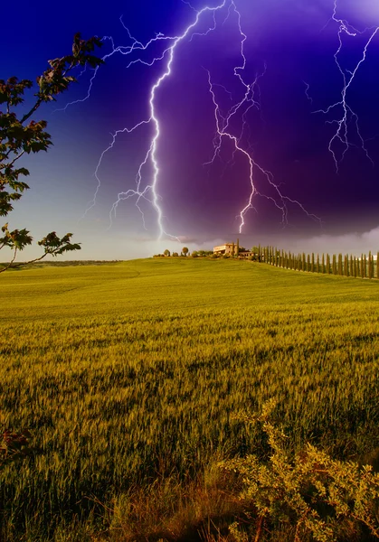 Bauernhaus in der Toskana in Italien — Stockfoto