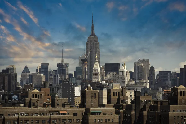 Skyline di Manhattan dal ponte di Brooklyn — Foto Stock