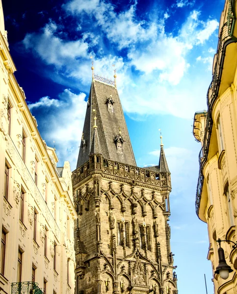 Arquitetura antiga e típica de Praga na República Checa — Fotografia de Stock