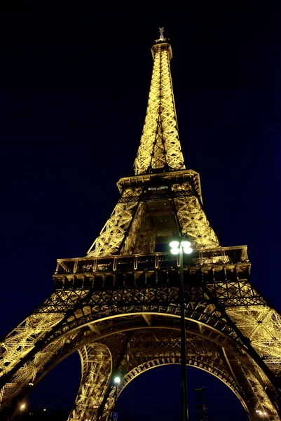 在巴黎艾菲尔铁塔的颜色 — 图库照片