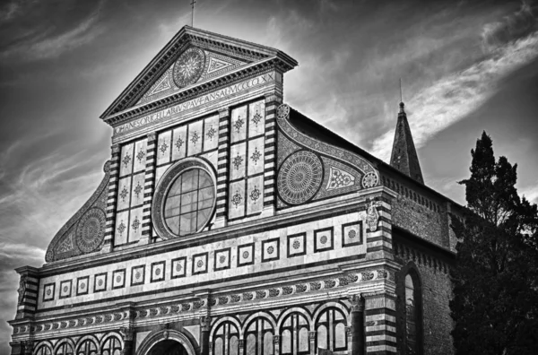 フィレンツェのサンタ ・ クローチェ聖堂 — ストック写真