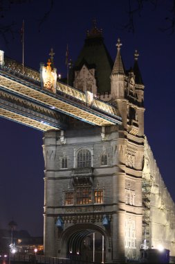 gece - Londra Tower bridge