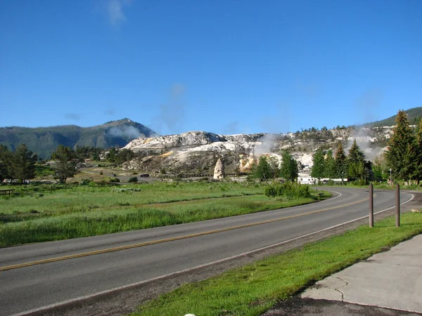 间歇泉，在怀俄明州的黄石国家公园 — 图库照片