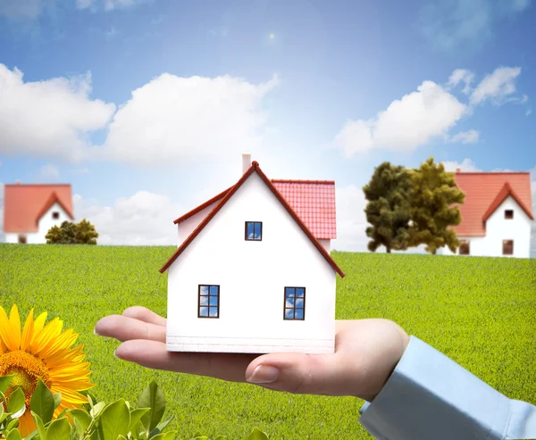 House and nature — Stock Photo, Image