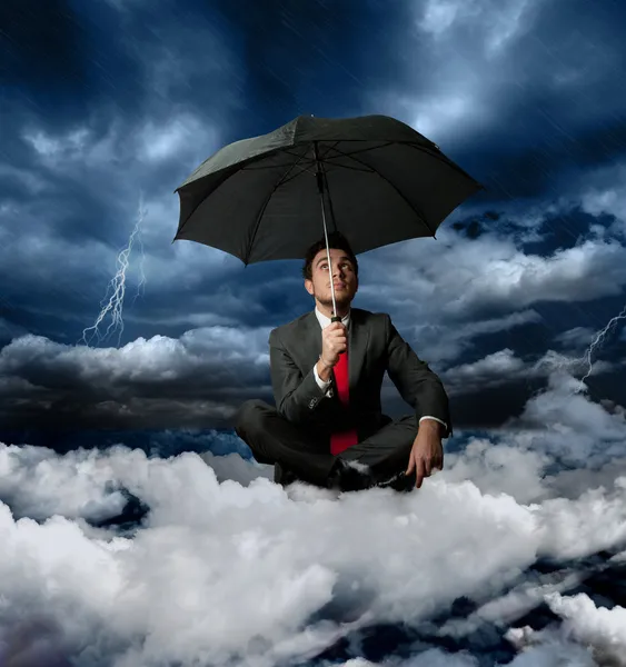 Zakenman en de storm — Stockfoto