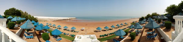 The panorama of beach at luxury hotel, Ras Al Khaimah, UAE — Stock Photo, Image