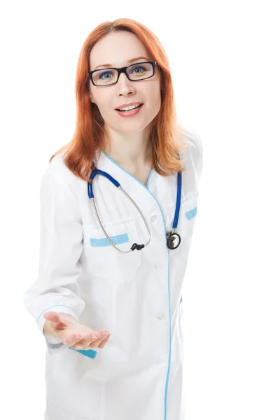 Portret kobiece kobieta lekarz oferuje uścisk dłoni — Zdjęcie stockowe