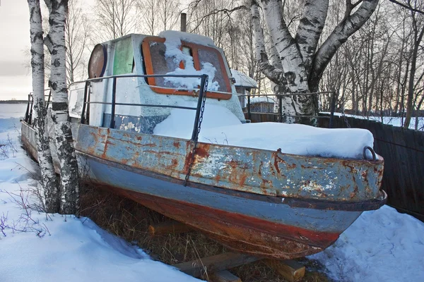 Old abandoned boat — Stock Photo, Image