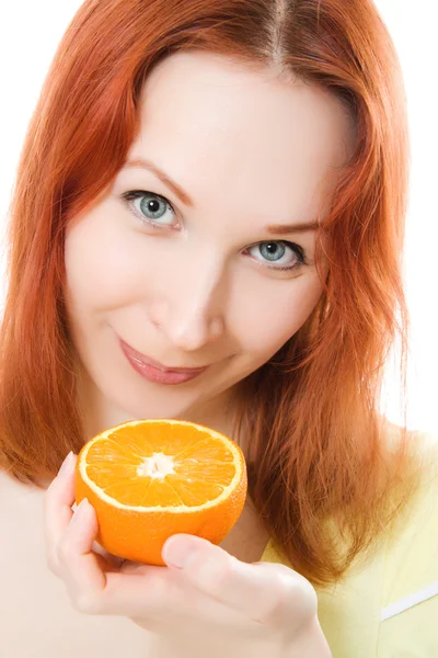 Mujer joven con naranjas — Foto de Stock