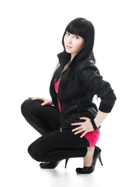 Fiatal lány, hosszú haj, fekete bőr kabát — Stock Fotó