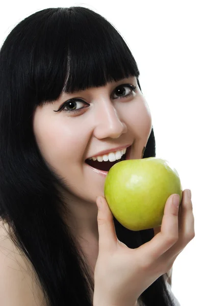 Retrato de una mujer hermosa, sosteniendo una manzana — Foto de Stock
