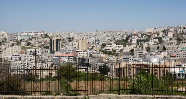 Город Хеврон делится между евреями и арабами — стоковое фото