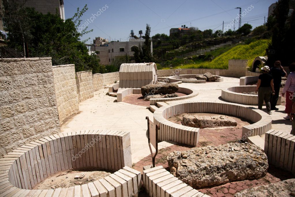 Old caves on jewish cemetery of jewish Hebron quater — Stock Photo ...