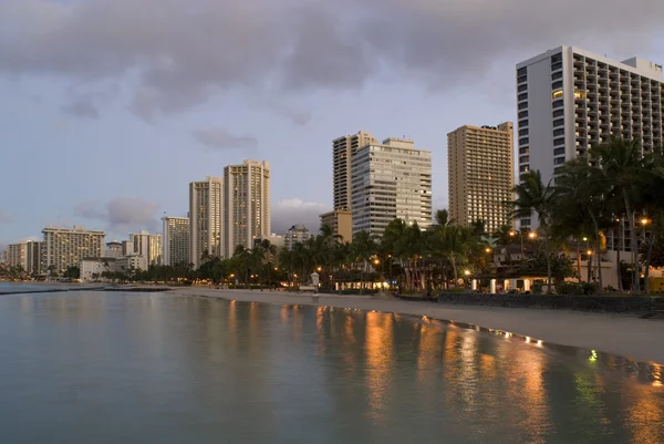 Honolulu waikiki gündoğumu — Stok fotoğraf