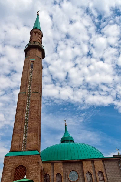 Eigentijdse moskee — Stockfoto