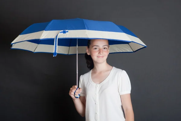 Retrato con paraguas — Foto de Stock