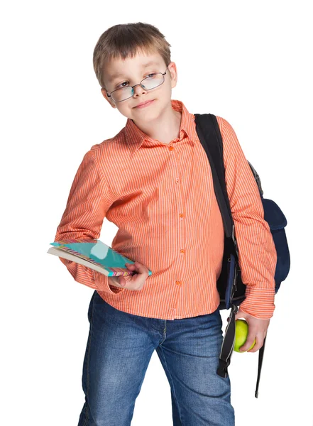 Bambino in età scolare in occhiali con mela — Foto Stock