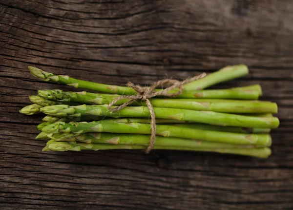 Bunch of fresh green asparagus spears — Stock Photo, Image