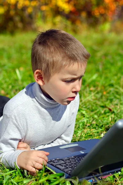 Kid with notebook — Stock Photo, Image
