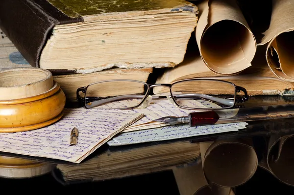 Many ancient scrolls on old letters — Stock Photo, Image