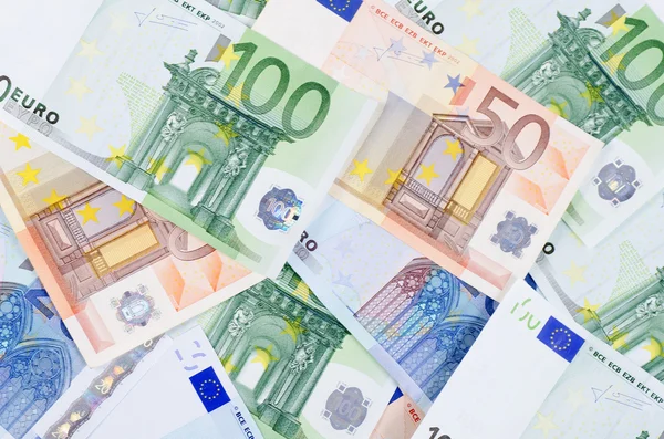 Eurobankbiljetten als achtergrond, close-up — Stockfoto