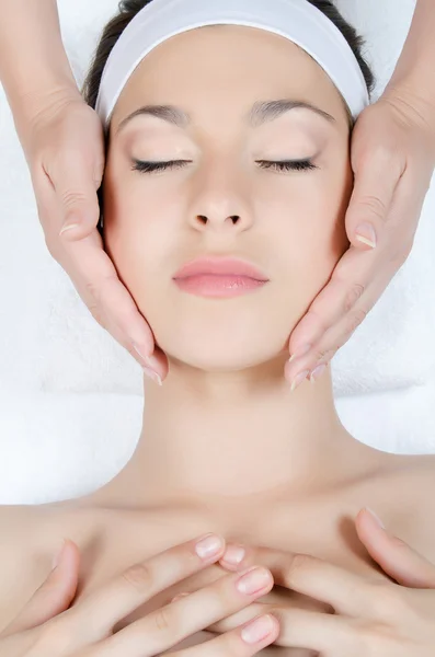 Facial massage to the woman — Stock Photo, Image