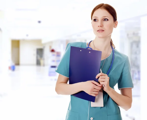 Verpleegkundige of Arts in een ziekenhuis — Stockfoto