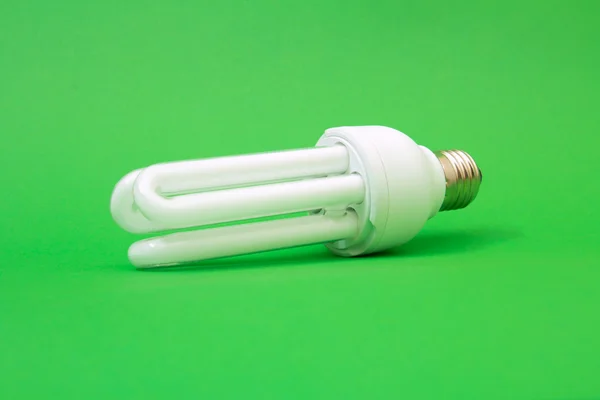 Energibesparande glödlampa — Stockfoto