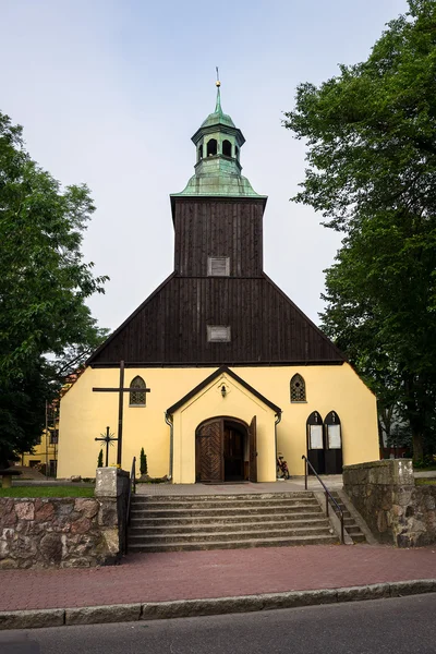 Katolska kyrkan i Łeba, poland. — Stockfoto