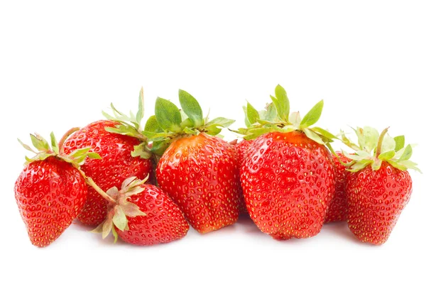 Erdbeeren auf Weiß — Stockfoto