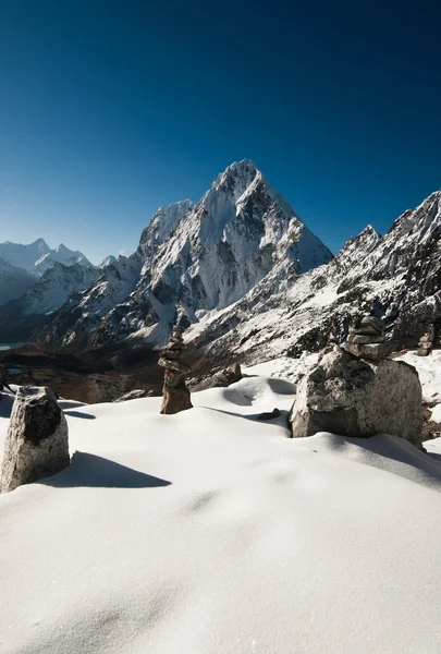 Cho la pass şafakta Himalayalar — Stok fotoğraf