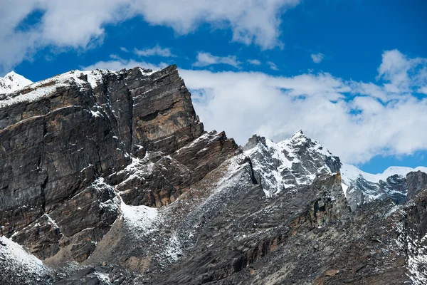 Пейзаж с саммита Гокио Ри в Гималаях — стоковое фото