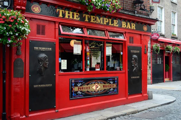 Kuuluisa Temple Bar Dublinissa — kuvapankkivalokuva