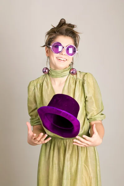 Menina engraçada no chapéu — Fotografia de Stock
