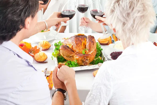 Family members giving thanks to God — Stock Photo, Image