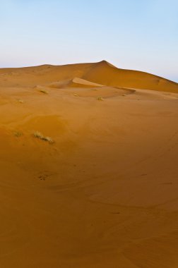 erg African itibariyle Fas üzerinden güneş doğar