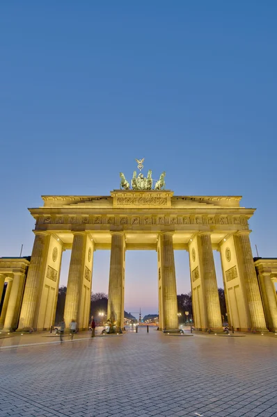 Das brandenburger tor in berlin, deutschland — Stockfoto