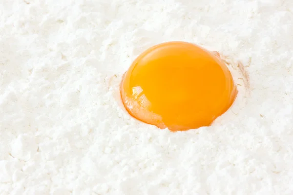 Αλεύρι με κρόκο αυγού — Φωτογραφία Αρχείου