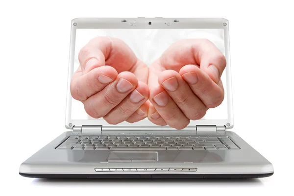 Abrir las palmas saliendo de un ordenador portátil — Foto de Stock
